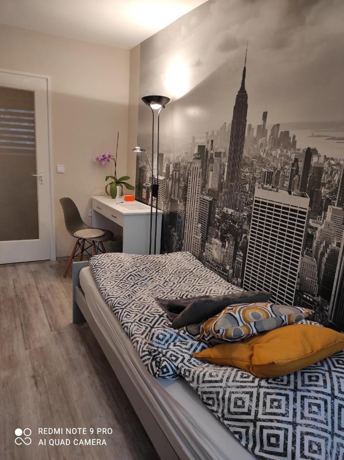 Baross Apartman Kaposvar Exterior photo